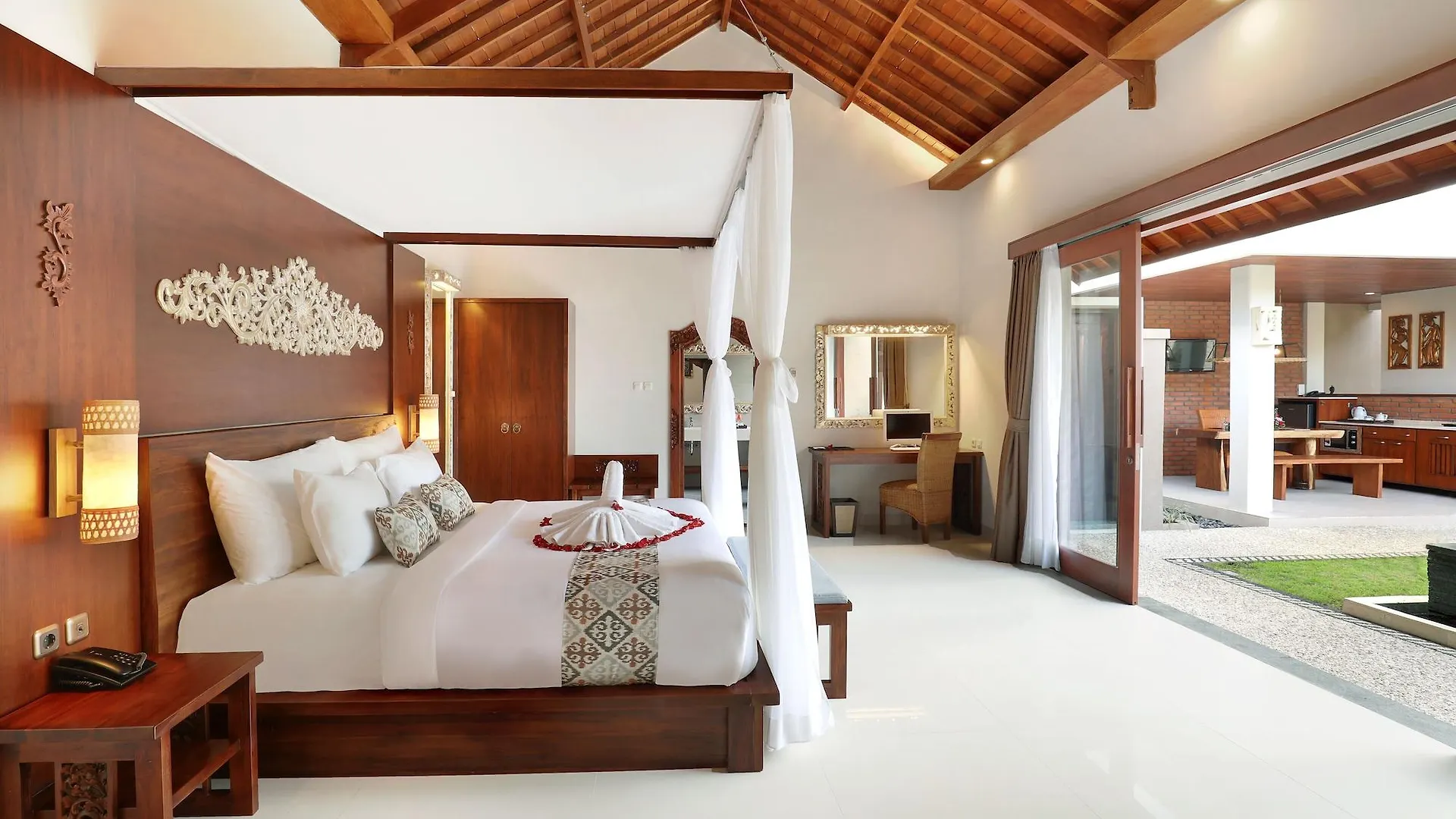 Lumbini Villas And Spa Jimbaran 4*,  Indonésia